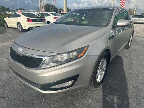 Used 2013 Kia Optima LX image 1