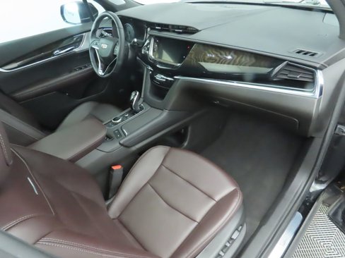 Used 2020 Cadillac XT6 Premium Luxury image 18