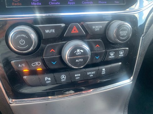 Used 2019 Jeep Grand Cherokee Altitude image 20