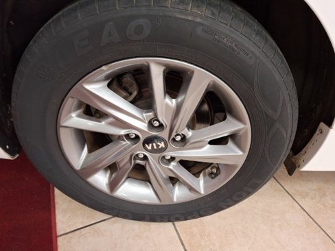 Used 2019 Kia Optima LX image 19