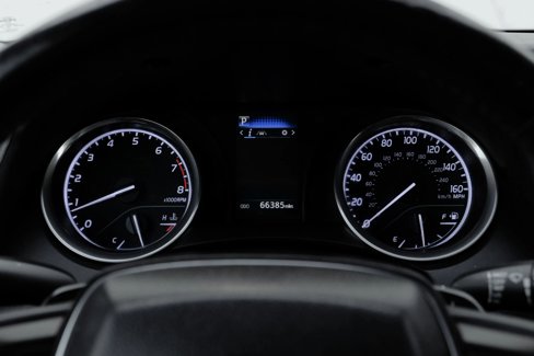 Used 2020 Toyota Camry SE image 25