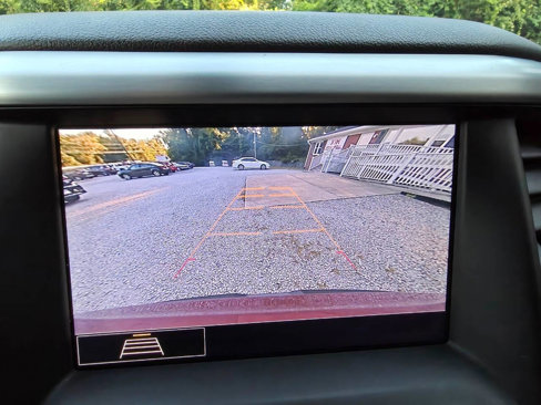 Used 2020 GMC Acadia SLT w/ LPO, Floor Liner Package image 17
