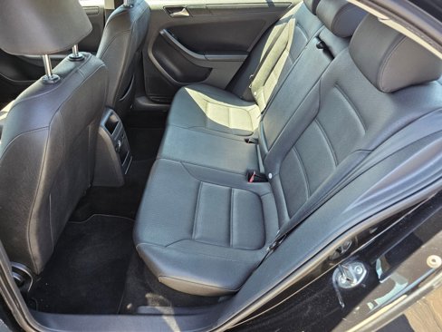 Used 2011 Volkswagen Jetta SE image 20