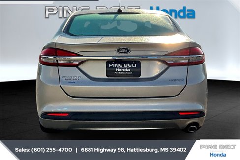 Used 2018 Ford Fusion S image 4