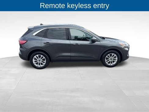 Used 2020 Ford Escape SE image 11