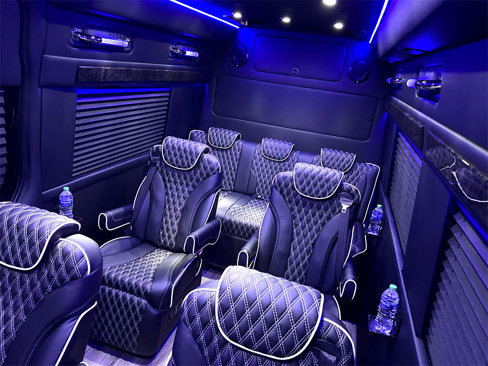 Used 2023 Mercedes-Benz Sprinter 3500 image 10
