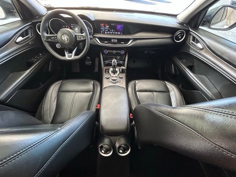 Used 2021 Alfa Romeo Stelvio Ti w/ Nero Edizione image 15