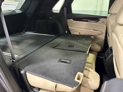 Used 2017 Cadillac XT5 Premium Luxury w/ Advanced Security Package image 20