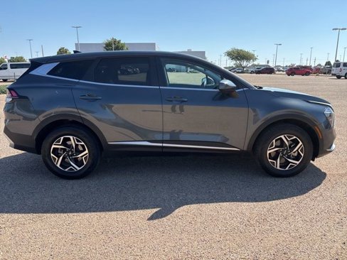 Used 2023 Kia Sportage LX image 8