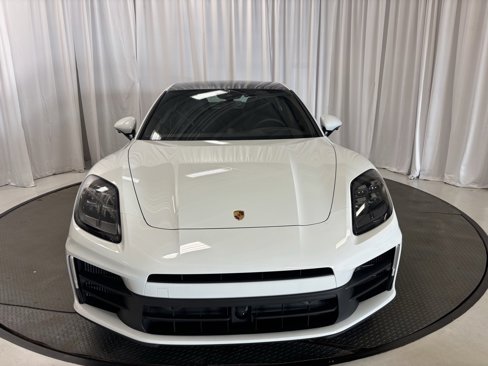 New 2025 Porsche Panamera 4 image 12
