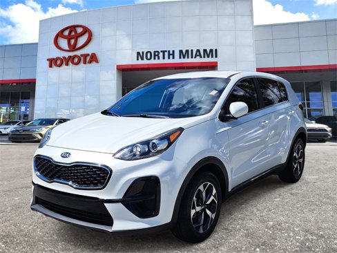 Used 2022 Kia Sportage LX image 2
