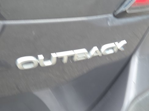 Certified 2022 Subaru Outback Premium image 6