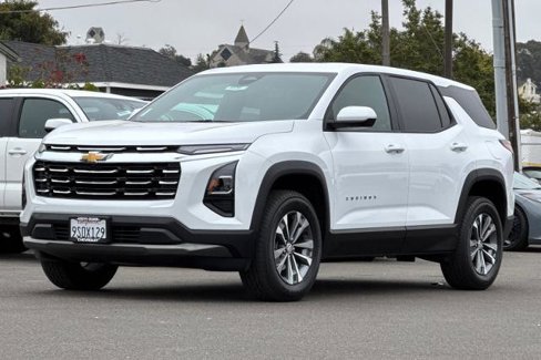 Used 2025 Chevrolet Equinox LT image 9