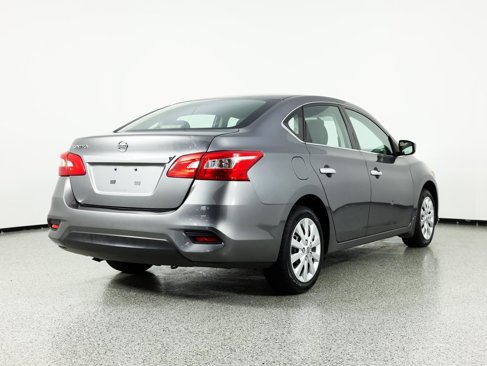 Used 2016 Nissan Sentra S image 7