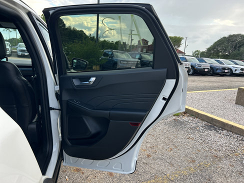New 2025 Ford Escape ST-Line w/ Tech Pack #1 image 9