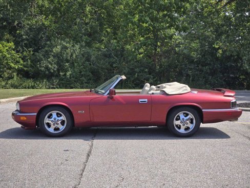Used 1995 Jaguar XJS V12 Convertible image 20