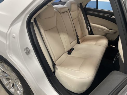 Used 2021 Chrysler 300 Touring L image 29