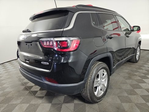 Certified 2022 Jeep Compass Latitude w/ Convenience Group image 7