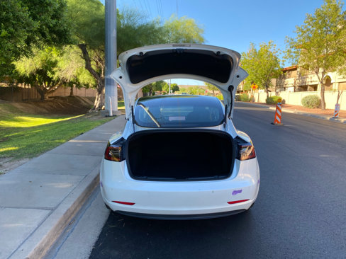 Used 2018 Tesla Model 3 Long Range image 4