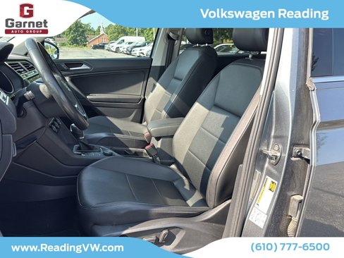 Used 2019 Volkswagen Tiguan SE w/ Panoramic Sunroof Package image 12