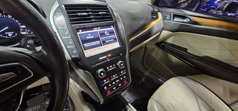 Used 2017 Lincoln MKC Select w/ Select Plus Package image 16
