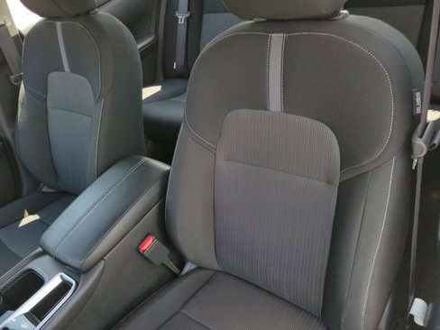 Used 2025 Nissan Sentra SV image 7