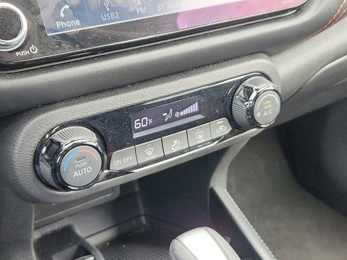 Used 2024 Nissan Kicks SR image 15