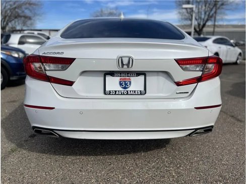 Used 2018 Honda Accord Touring image 5