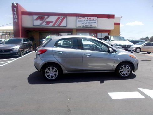 Used 2014 MAZDA MAZDA2 Sport image 8