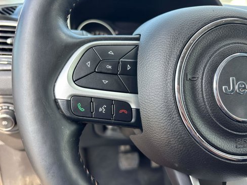 Used 2018 Jeep Compass Limited w/ Navigation Group image 19