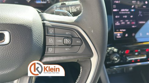 New 2025 Jeep Grand Cherokee Laredo X w/ Luxury Tech Group I image 17