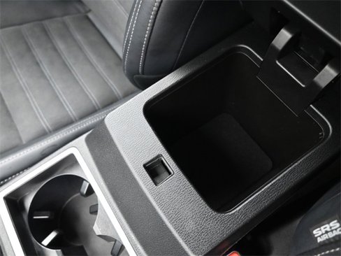 Used 2024 Mitsubishi Outlander SE image 9