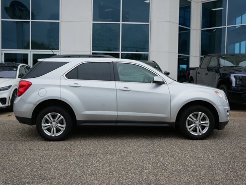 Used 2015 Chevrolet Equinox LT image 2