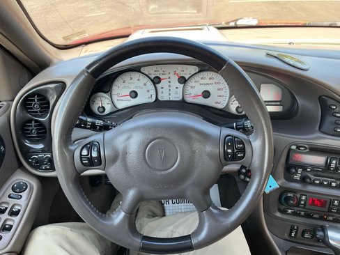 Used 2005 Pontiac Bonneville GXP image 29