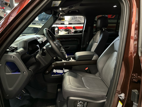 Used 2023 Land Rover Defender 130 X image 13