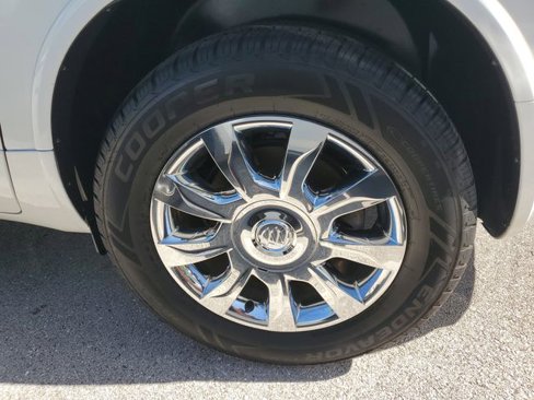 Used 2017 Buick Enclave Premium image 9