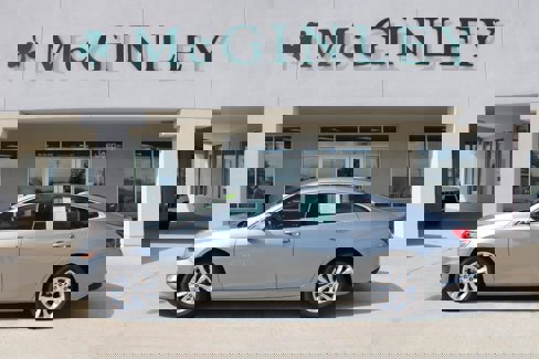 Used 2023 Chevrolet Malibu LT image 1