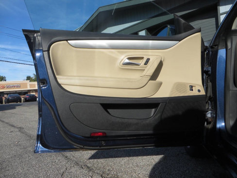 Used 2013 Volkswagen CC Sport image 35