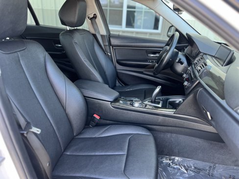 Used 2015 BMW 328i Sedan image 11