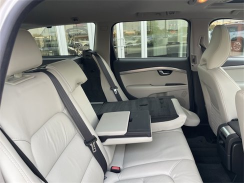 Used 2013 Volvo XC70 3.2 Premier image 17