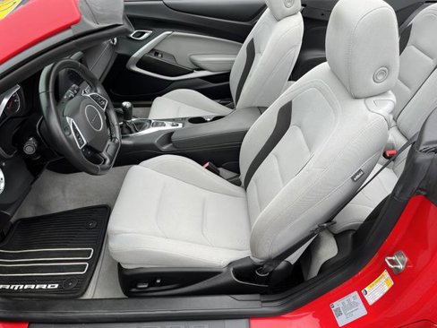 Used 2022 Chevrolet Camaro LT image 4