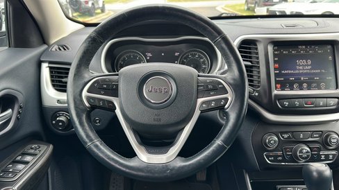 Used 2014 Jeep Cherokee Limited w/ Technology Group image 9