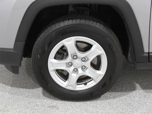 Used 2022 Jeep Compass Sport image 22