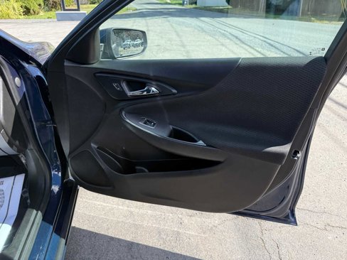 Used 2022 Chevrolet Malibu LT image 34
