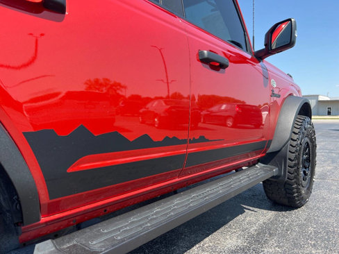 Used 2022 Ford Bronco Wildtrak image 10