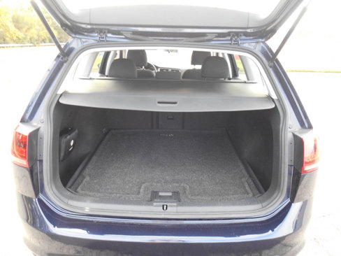Used 2016 Volkswagen Golf S image 4