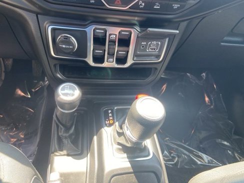 Used 2021 Jeep Wrangler Unlimited Sport image 19