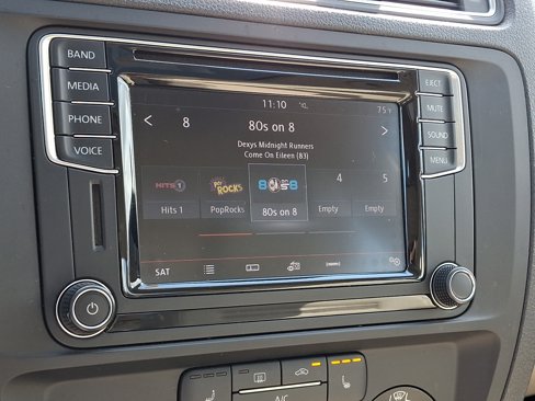 Used 2017 Volkswagen Jetta SE image 18