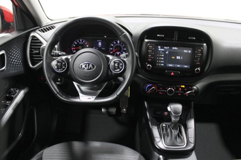 Used 2021 Kia Soul GT-Line image 2