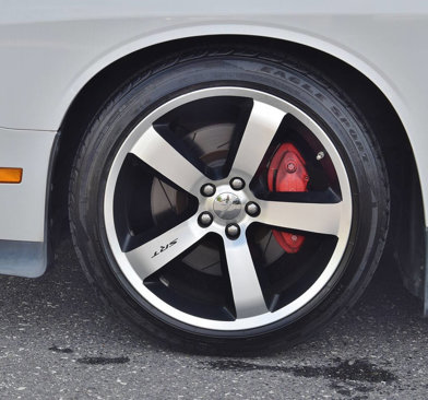 Used 2011 Dodge Challenger SRT8 image 36